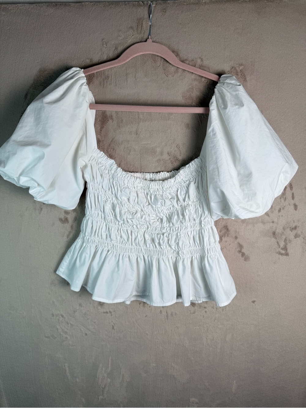ASTR The Label White Puff Sleeve Smocked Peplum Top Great Coquette M